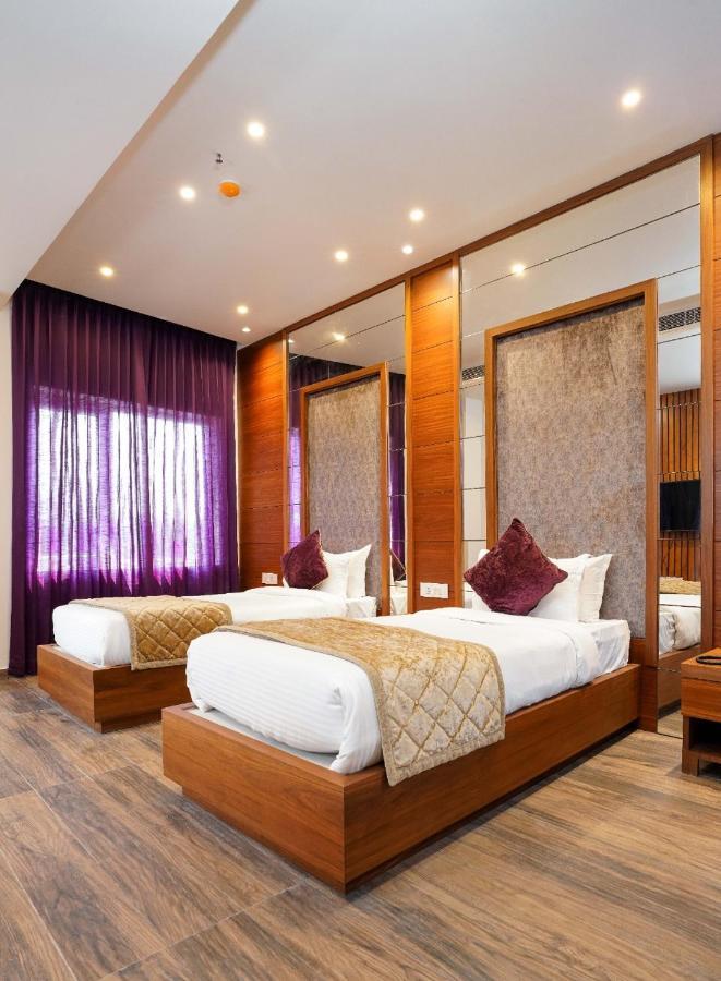 Nexstay River Mouth International Ferokh Buitenkant foto